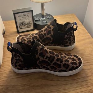 ROTHYS Wildcat Chelsea size 8